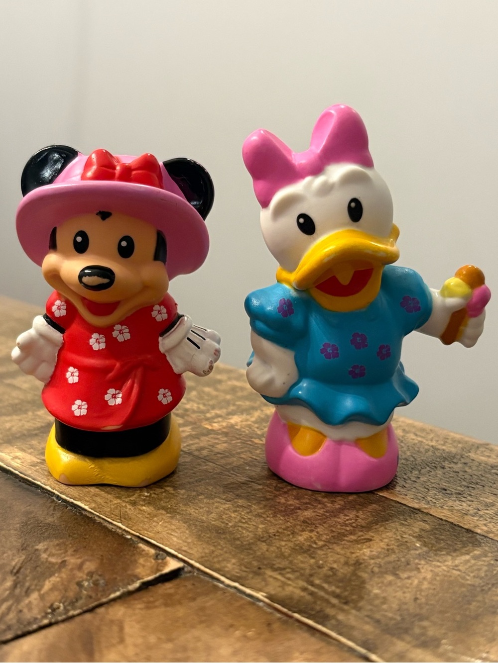 Little People Minnie Mouse & Daisy Duck Magic of Disney Figures